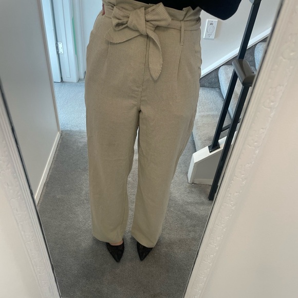 Stylish Tan checkered High-Waisted Pants - Picture 2 of 12